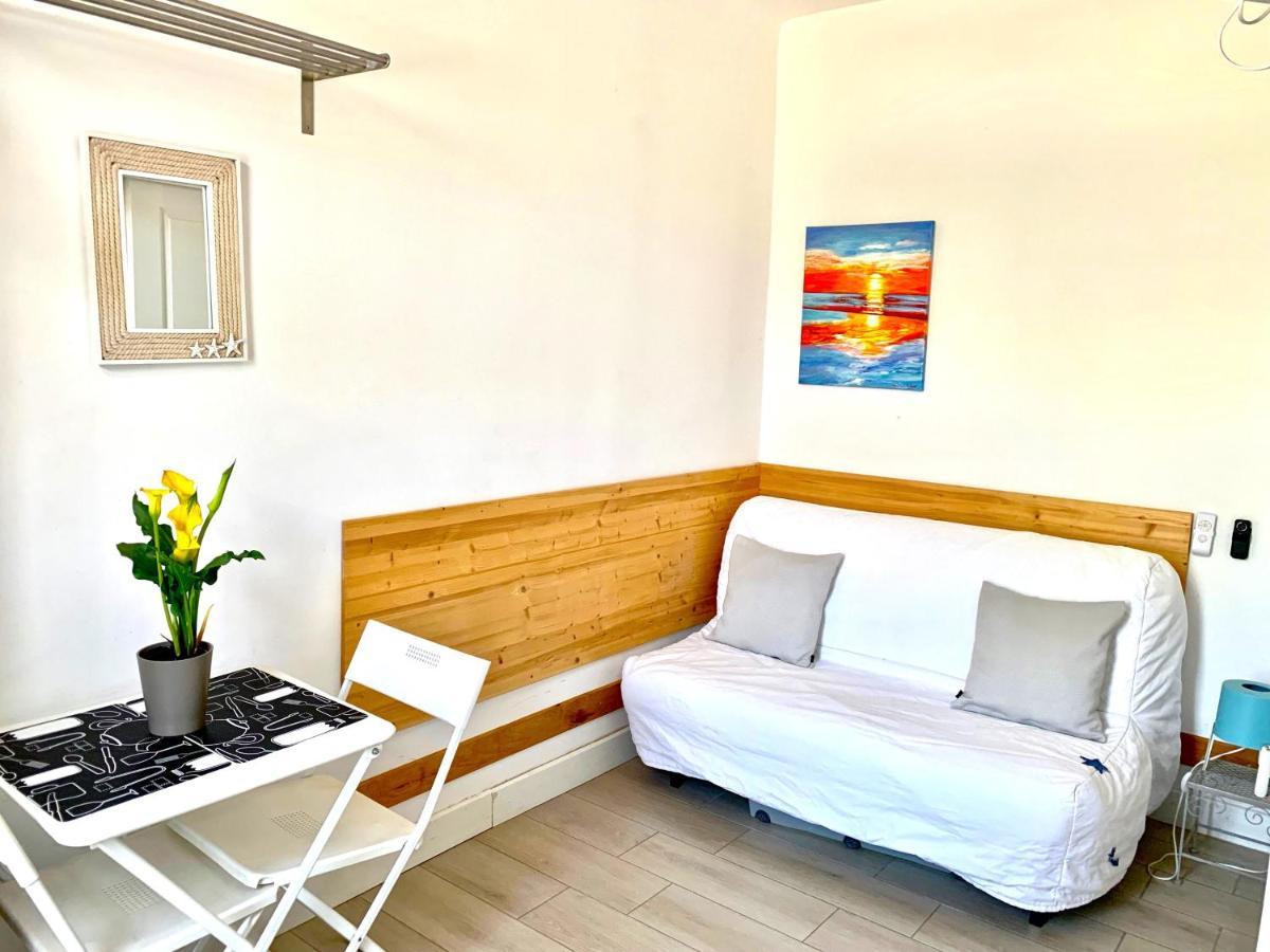 Blue Summer Vibes Mini Studio For Two, Ac, Parking, Beach At 50M, Spa Access -2 ラシオタ エクステリア 写真