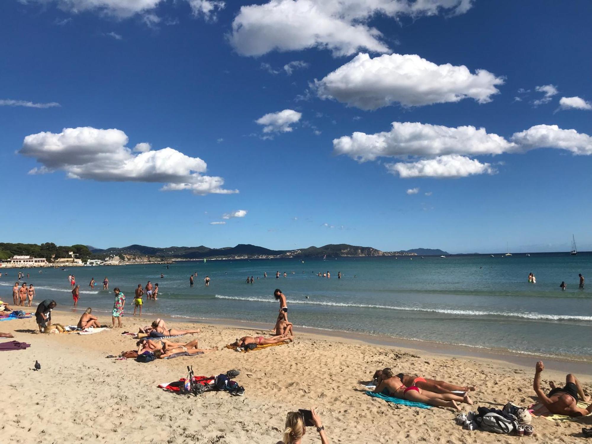Blue Summer Vibes Mini Studio For Two, Ac, Parking, Beach At 50M, Spa Access -2 ラシオタ エクステリア 写真